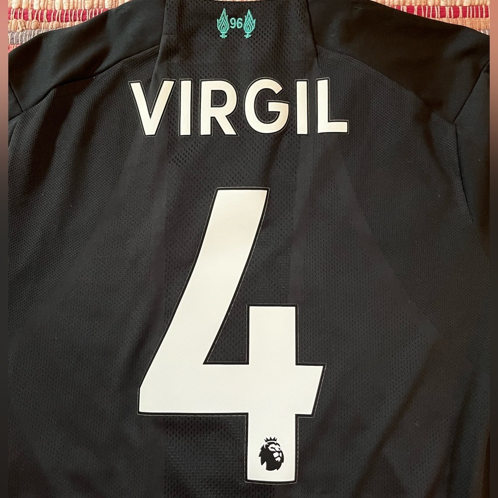 Virgil van Dijk Liverpool Jersey